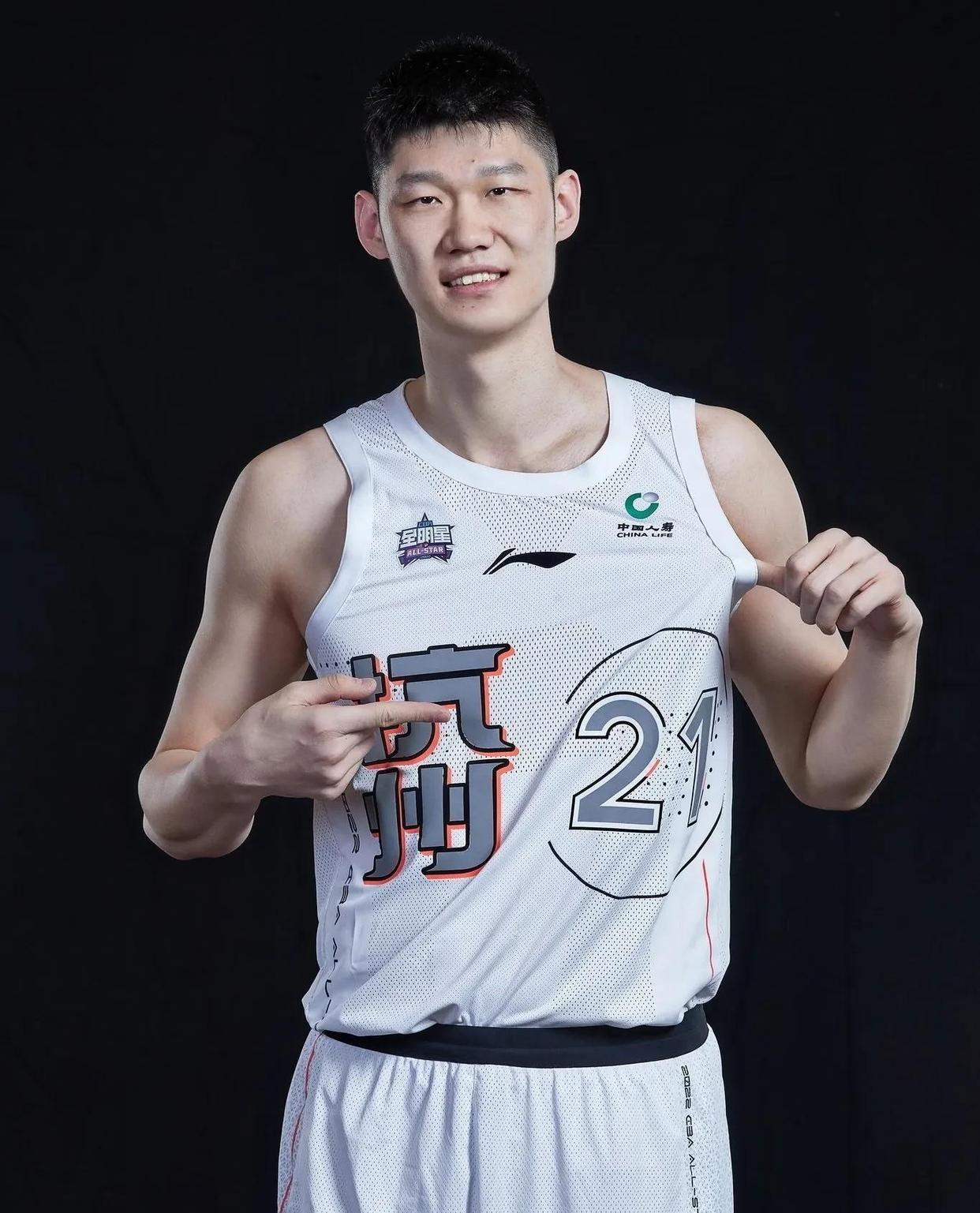 郭士强执教中国男篮战绩1胜11负最近11场全败的简单介绍