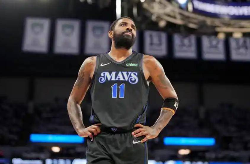 NBA交易市场加热！绿军送走波尔津吉斯，欧文降薪续约独行侠的简单介绍